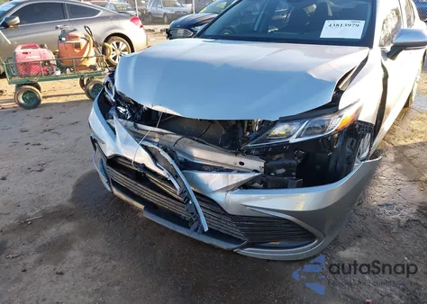 2021 Toyota Camry Le Hybrid from USA, damaged, VIN 4T1C31AK9MU564735